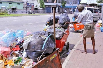 கொழும்பில் குப்பைகளை சேகரிக்கும் செயற்பாடு நிறுத்தம்