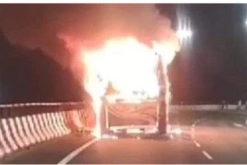 திருச்சியில் பேருந்து தீப்பிடித்து எரிந்த சம்பவம் - ஓட்டுநர் செயலால் கதறிய பயணிகள்!