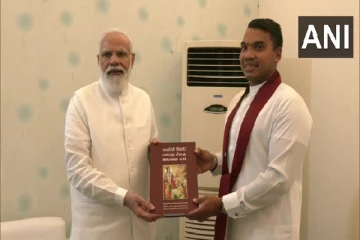 இந்திய பிரதமர் மோடிக்கு அமைச்சர் நாமல் அளித்த பரிசு