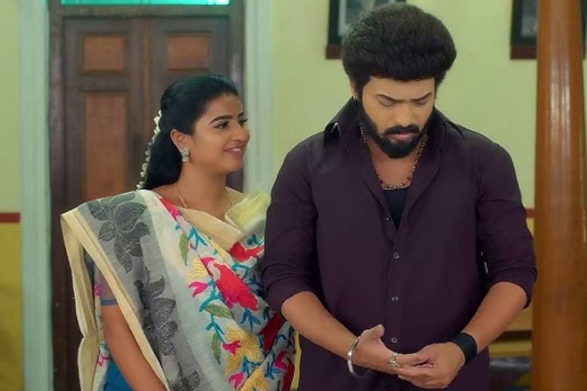 கோவில் நகை திருட்டில் சிக்கிய சிவனாண்டி.. கார்த்திக் காட்டிய அதிரடி ஆதாரம்! இன்று கார்த்திகை தீபம் எபிசோடில் பரபரப்பு! | Zee Tamizh Karthigai Deepam Serial Episode