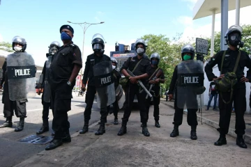 கொழும்பில் இன்று பலப்படுத்தப்படும் பாதுகாப்பு! அரச உயர் கட்டிடங்களும் பாதுகாப்பு வலயத்தில்