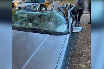 கனடாவில் கூரையே இல்லாத காரில் பயணித்த இளம்பெண்... தடுத்து நிறுத்திய பொலிசாருக்கு தெரியவந்த உண்மை