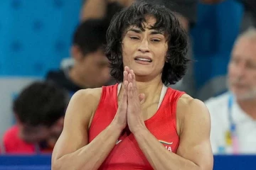 வினேஷ் போகத்திற்கு வெள்ளி பதக்கம் கிடைக்குமா? சர்வதேச தீர்ப்பாயம் சொல்வது என்ன?