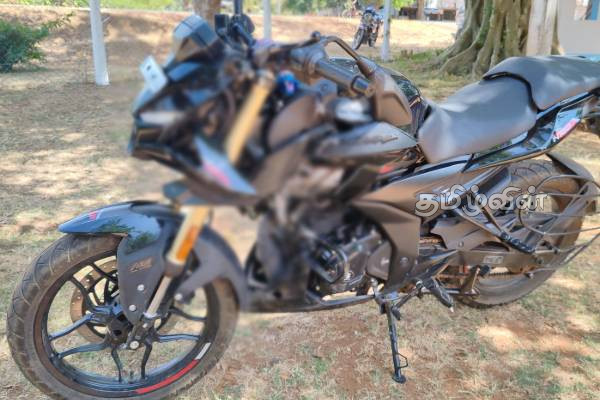 வவுனியா- ஏ9 வீதியில் இடம்பெற்ற மோட்டார் சைக்கிள் விபத்தில் இளைஞன் பலி | Youth Dies In Motorcycle Accident On Vavuniya