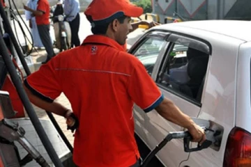 இலங்கையில் எரிபொருள் விலை குறையும் வாய்ப்பு