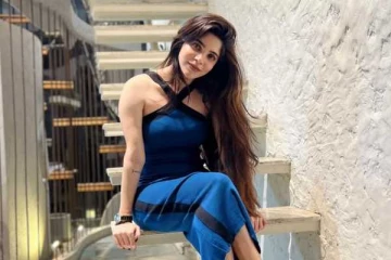 நடிகை திவ்ய பாரதியின் கலக்கல் போட்டோஷூட்..