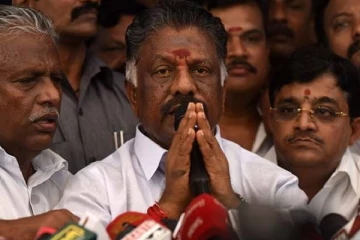 கட்சியை கைப்பற்றுவதை விட காப்பாற்றுவது தான் முக்கியம் ..ஓ.பன்னீர்செல்வம் ஆதங்கம் !