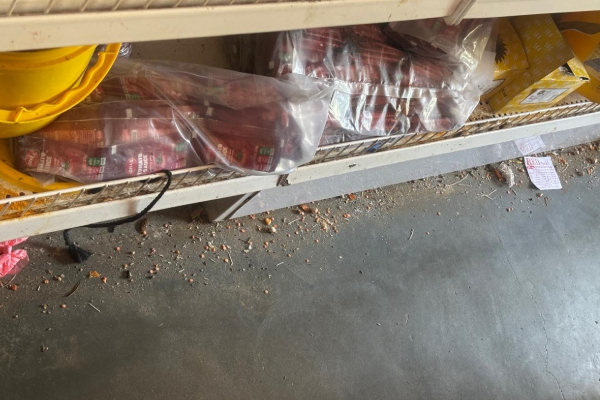 தமிழர் பகுதியில் உர பையில் கொத்து ரொட்டி; முற்றுகையிடப்பட்ட உணவகம் | Kothu Roti Fertilizer Bag Tamil Area