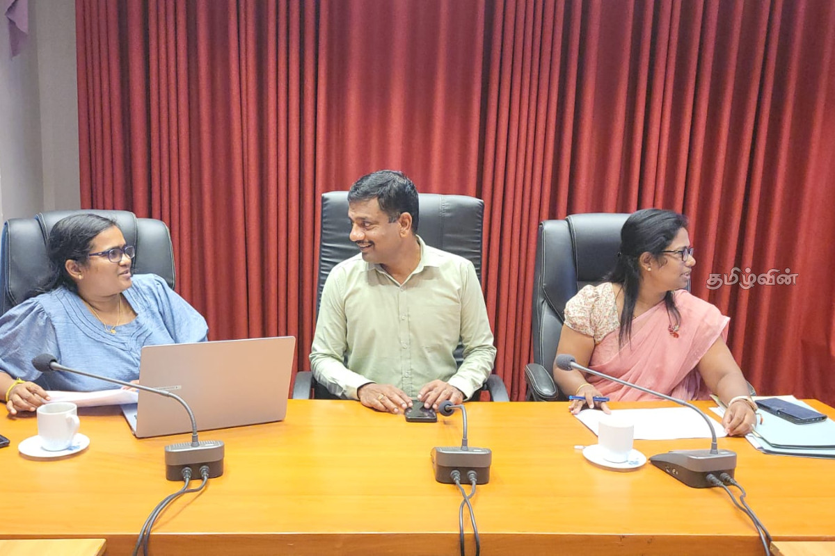 பொதுமக்களின் காணிகளை உரிய அமைச்சுக்கு பரிந்துரை செய்யும் உபகுழுக் கூட்டம் | Panel To Recommend Public Lands To Ministry பொதுமக்களின் காணிகளை உரிய அமைச்சுக்கு பரிந்துரை செய்யும் உபகுழுக் கூட்டம் | Panel To Recommend Public Lands To Ministry