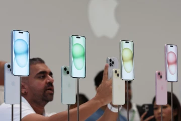 iphone பிரியர்களுக்கு மகிழ்ச்சி தகவல்: 14 ஜ விட குறைந்த விலையில் கிடைக்கும் iphone 15
