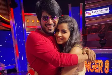அண்ணாவை கட்டிப்பிடித்தவாறு  இருக்கும் க்யூட்டி ஷிவாங்கி! பாசமலர் தோத்துடும் போல