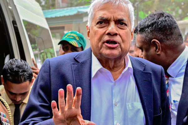 சிறைச்சாலை பயணங்கள் சதாரணமானவை! மகிந்த ஆதங்கம் | Mahinda Worries For Ranil