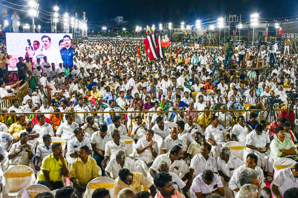 ஸ்கிரிப்ட்டை மாத்துப்பா உதயநிதி.. செங்கலை அங்க காட்டவேண்டியதுதானே - சாடிய ஈபிஎஸ் | Aiims Should Be Shown In Brick Barley Palaniswami