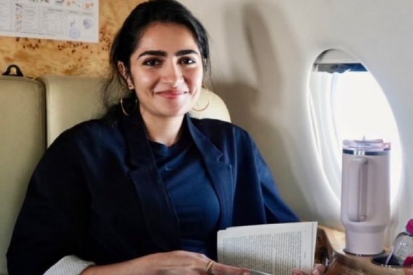 சினிமாவில் நடிக்க வருவதற்கு முன் நடிகை ருக்மிணி வசந்த் எப்படி இருந்துள்ளார் பாருங்க.. வைரலாகும் வீடியோ | Rukmini Vasanth Old Video Goes Viral