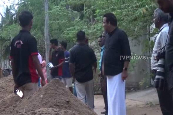 வாழைச்சேனையில் மக்களுக்காக வியாழேந்திரனால் ஆரம்பிக்கப்பட்ட நடவடிக்கை! | Installation Water Pipe Valaichchenai Has Started