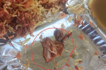 ஆன்-லைன் மூலம் உணவு ஓடர் செய்தவருக்கு காத்திருந்த அதிர்ச்சி!