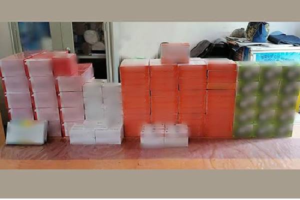 சட்டவிரோத மருந்து விற்பனையாளர் மதவாச்சியில் கைது | Illegal Medicine Srilankan Navy Arrest Captured