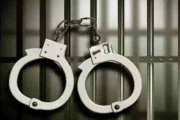 ලක්ෂ 83කට අධික නීතිවිරෝධී දුම්වැටි තොගයක් සමග සැකකරුවෙකු මාට්ටු