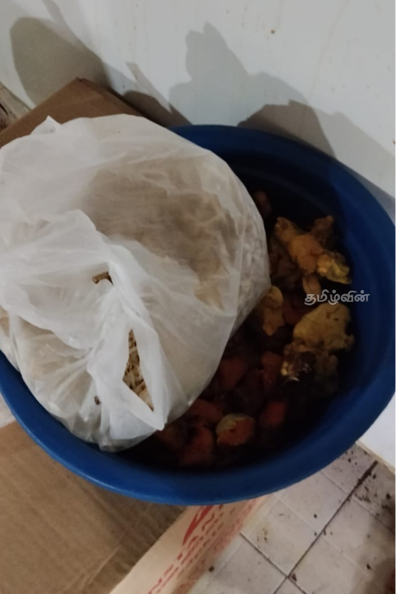 மன்னாரில் சுகாதாரமற்ற முறையில் இயங்கிய உணவகம் மீது நடவடிக்கை | Restaurant In Mannar Under Unhygienic Conditions மன்னாரில் சுகாதாரமற்ற முறையில் இயங்கிய உணவகம் மீது நடவடிக்கை | Restaurant In Mannar Under Unhygienic Conditions