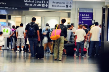 மிக விரைவில் பூட்டப்படும் இலங்கை விமான நிலையம்! மக்களின் தொடர்பு துண்டிக்கப்படும் ஆபத்து