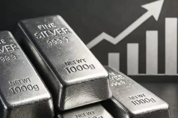 இந்தியாவில் வெள்ளியின் விலை சாதனை உச்சம்... வெளியாகும் காரணங்கள்