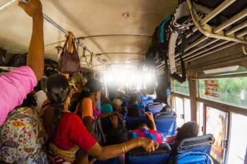கண்டி பேருந்தில் தங்கச் சங்கிலி அறுத்த திருடி; மாட்டியவுடன் ஆடிய நாடகம்!