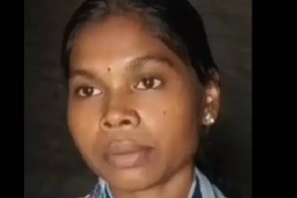 பழங்குடியின தினக்கூலி தொழிலாளியின் மகள் நீட் தேர்வில் தேர்ச்சி | Daughter Of Tribal Daily Wage Worker Passes Neet