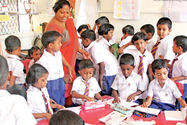 புதிய கல்வி சீர்திருத்தங்களுக்கு ஆசிரியர் சங்கம் கடும் எதிர்ப்பு | The Government S New Education Reforms