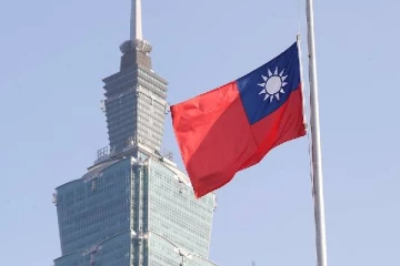 ரஷ்ய பெட்ரோலியப் பொருட்களை சாதனை அளவிற்கு இறக்குமதி செய்த உக்ரைன் ஆதரவு ஆசிய நாடு