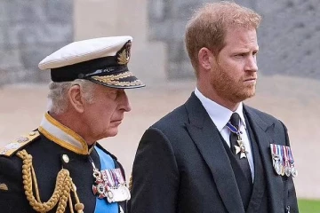 சார்லஸ் முடிசூட்டு விழா... ஹரிக்கு குவியும் எதிர்ப்பு: மூத்த ராஜகுடும்பத்து உறுப்பினர்கள் உறுதி