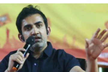 "அவருக்கு பதிலா ரஹானே, புஜாராவை ஏன் நீக்கக்கூடாது" - முன்னாள் வீரர் கவுதம் கம்பீர் கேள்வி