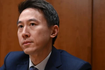 நான் சொல்றத நம்புங்கள் நாங்க உளவாளி இல்லை : டிக் டாக் சி இ ஓ விளக்கம்