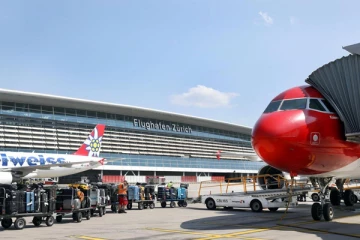 விமான கழிவறையில் பூட்டிக்கொண்ட பயணி: பயத்தில் அவசர அவசரமாக தரையிறக்கிய விமானி