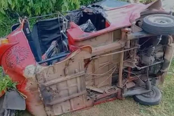முச்சக்கர வண்டி விபத்துக்குள்ளானதில் ஐவர் படுகாயம்