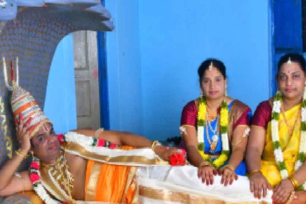 நானே பூலோக விக்ஷ்ணு; இரண்டு மனைவிகளுடன் சிக்கிய போலிச் சாமியார் | Fake Preacher Caught With Two Wives