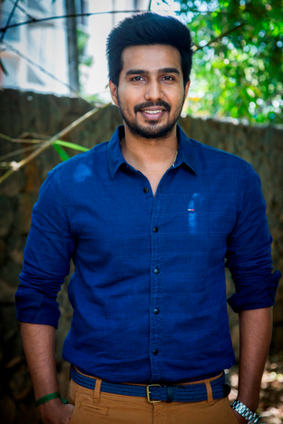 இந்த புகைப்படத்தில் இருக்கும் பிரபல நடிகர் யார் தெரியுமா? அட இவரா..! | Actor Vishnu Vishal Teenage Photo Viral இந்த புகைப்படத்தில் இருக்கும் பிரபல நடிகர் யார் தெரியுமா? அட இவரா..! | Actor Vishnu Vishal Teenage Photo Viral