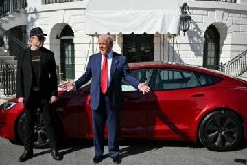 எலான் மஸ்க் மீது கை வைத்தால், 20 ஆண்டுகள் சிறை தண்டனை ; டிரம்ப் எச்சரிக்கை