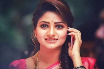 கூச்சமே இல்லையா? பப்ளிக்கா அந்த அறை ரகசியத்தை அப்படியே கூறிய நடிகை!