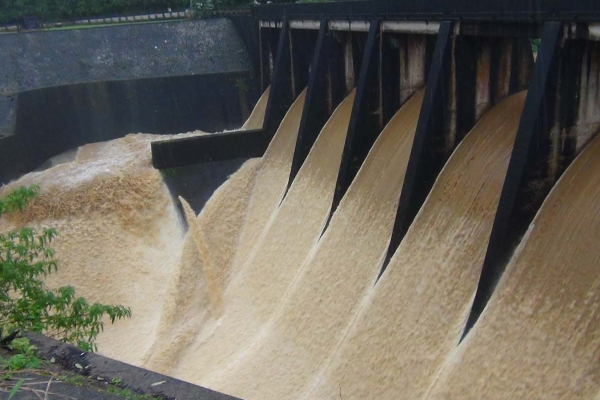 மீண்டும் திறக்கப்படும் வான்கதவுகள்.. மட்டக்களப்பு உட்பட பல பகுதிகளில் நிரம்பிவழியும் நீர்த்தேக்கங்கள் | More Than 30 Major Reservoirs Still Overflowing