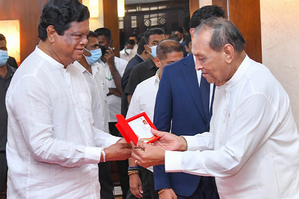 ஆறுமுகன் தொண்டமானின் தபால் தலை வெளியீடு (Photos) | Arumugan Thondaman Postage Stamp Issue