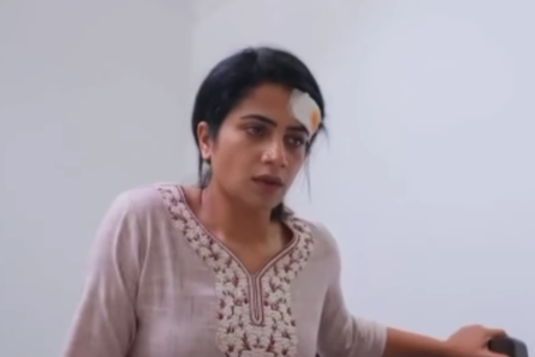 ஜனனி உயிருடன் இருப்பதை அறிந்து அதிர்ச்சியடையும் குணசேகரன்.. எதிர்நீச்சல் சீரியலில் அடுத்து நடக்கப்போவது இதுதான்.. | Gunasekaran Shocked After Knows Janani Is Alive