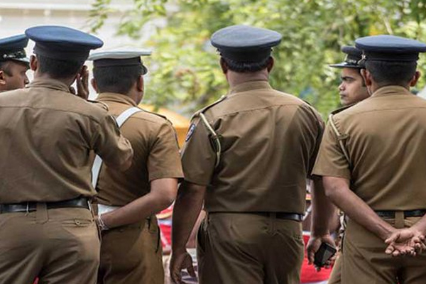 நீரில் அடித்து செல்லப்பட்ட ஐவரை காப்பாற்றிய ஒருவர்; நடந்த நெகிழ்ச்சி சம்பவம் | One Person Saved Five People