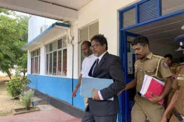 கஜேந்திரகுமாருடனின் கொழும்புக் கைதில் சட்டத்தரணி காண்டீபனால் வெடித்தது புதிய சர்ச்சை