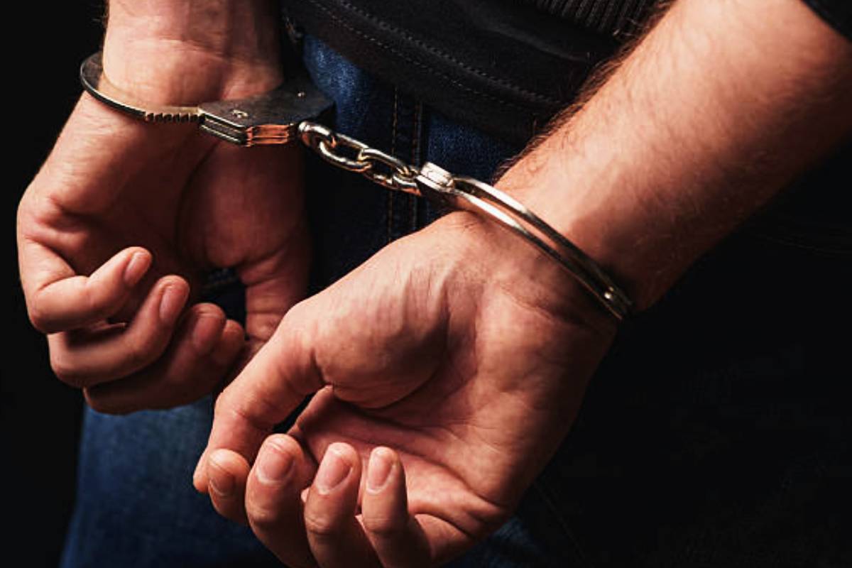 நாடளாவிய சோதனையில் நூற்றுக்கணக்காணோர் கைது...! | Police Arrest 463 In Islandwide Operation நாடளாவிய சோதனையில் நூற்றுக்கணக்காணோர் கைது...! | Police Arrest 463 In Islandwide Operation