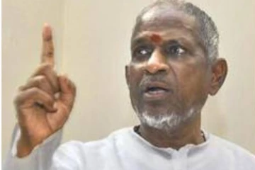 பாடகர் எஸ்.பி.பியை மேடையில் அடித்த இளையராஜா.. வைரல் வீடியோ