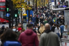 அதிரடியாக பயண கட்டுப்பாடுகளை அதிகரித்த இங்கிலாந்து!