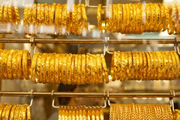 இலங்கையில் நாளாந்தம் 4 மடங்காக அதிகரிக்கும் தங்கத்தின் விலை