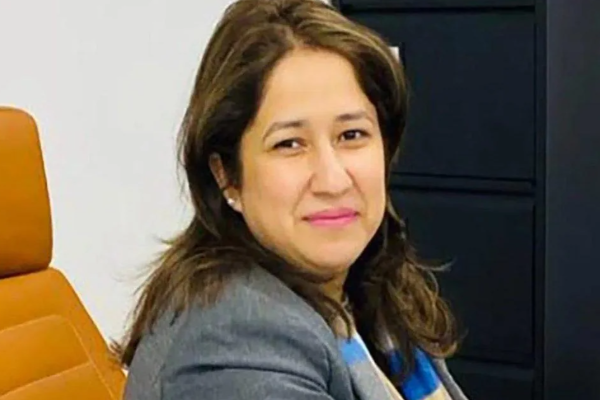 இந்திய மாணவியை வேலைக்கமர்த்திய பிரித்தானிய அரசியல்வாதிக்கு அபராதம் | Uk Labour Party Politician Indian Student இந்திய மாணவியை வேலைக்கமர்த்திய பிரித்தானிய அரசியல்வாதிக்கு அபராதம் | Uk Labour Party Politician Indian Student