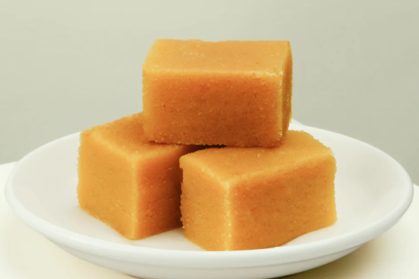 தீபாவளி ஸ்பெஷல்: வாயில் வைத்ததும் கரையும் நெய் மைசூர் பாக்.., எப்படி செய்வது? | Ghee Mysore Pak Recipe In Tamil