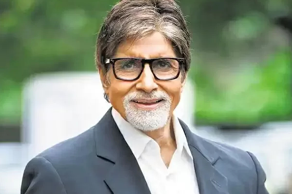 அமிதாப் பச்சன் குடும்பத்தில் இருந்து இன்னொரு ஹீரோ.. அபிஷேக் பச்சன் போலவே இருக்கிறாரே | Amitabh Bachchan Grandson Agastya Nanda Debuts